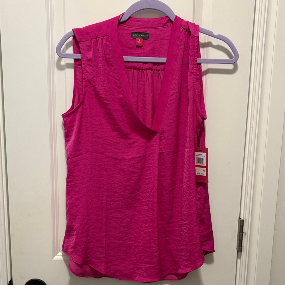 NWT Vince Camuto top